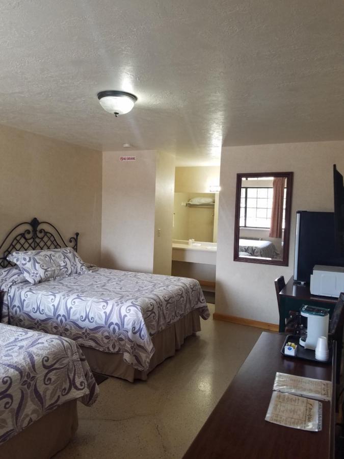 Motel Butch Cassidy'S Hideout Circleville Zewnętrze zdjęcie